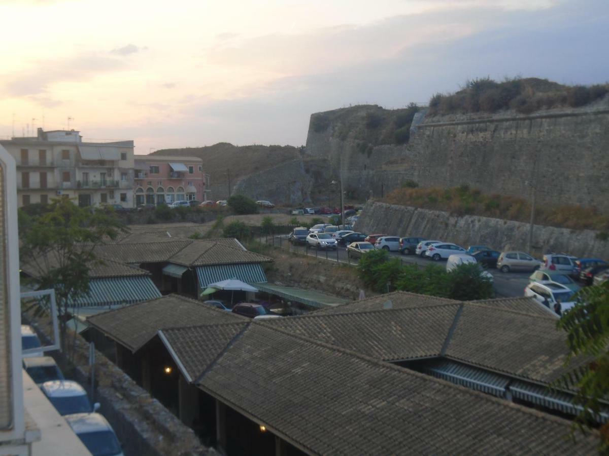 Tonias Place コルフ島 エクステリア 写真